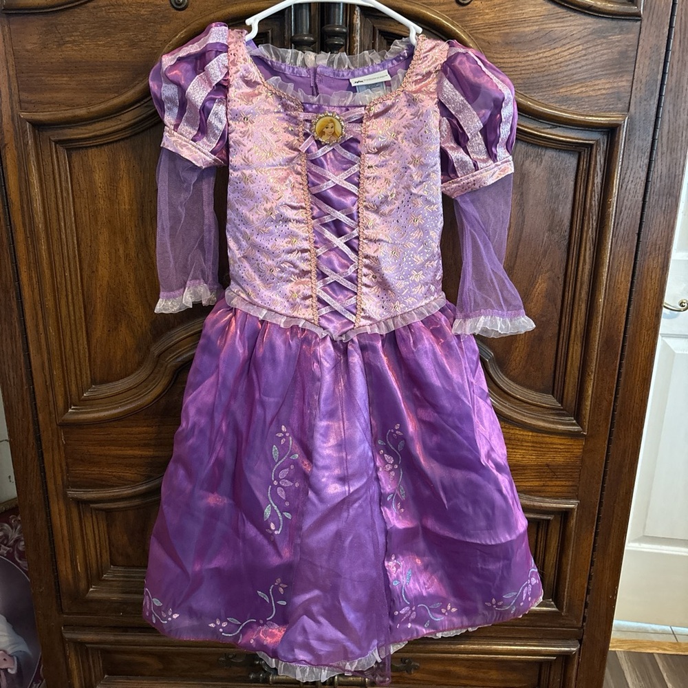 Disney parks Tangled Rapunzel dress girls size S.